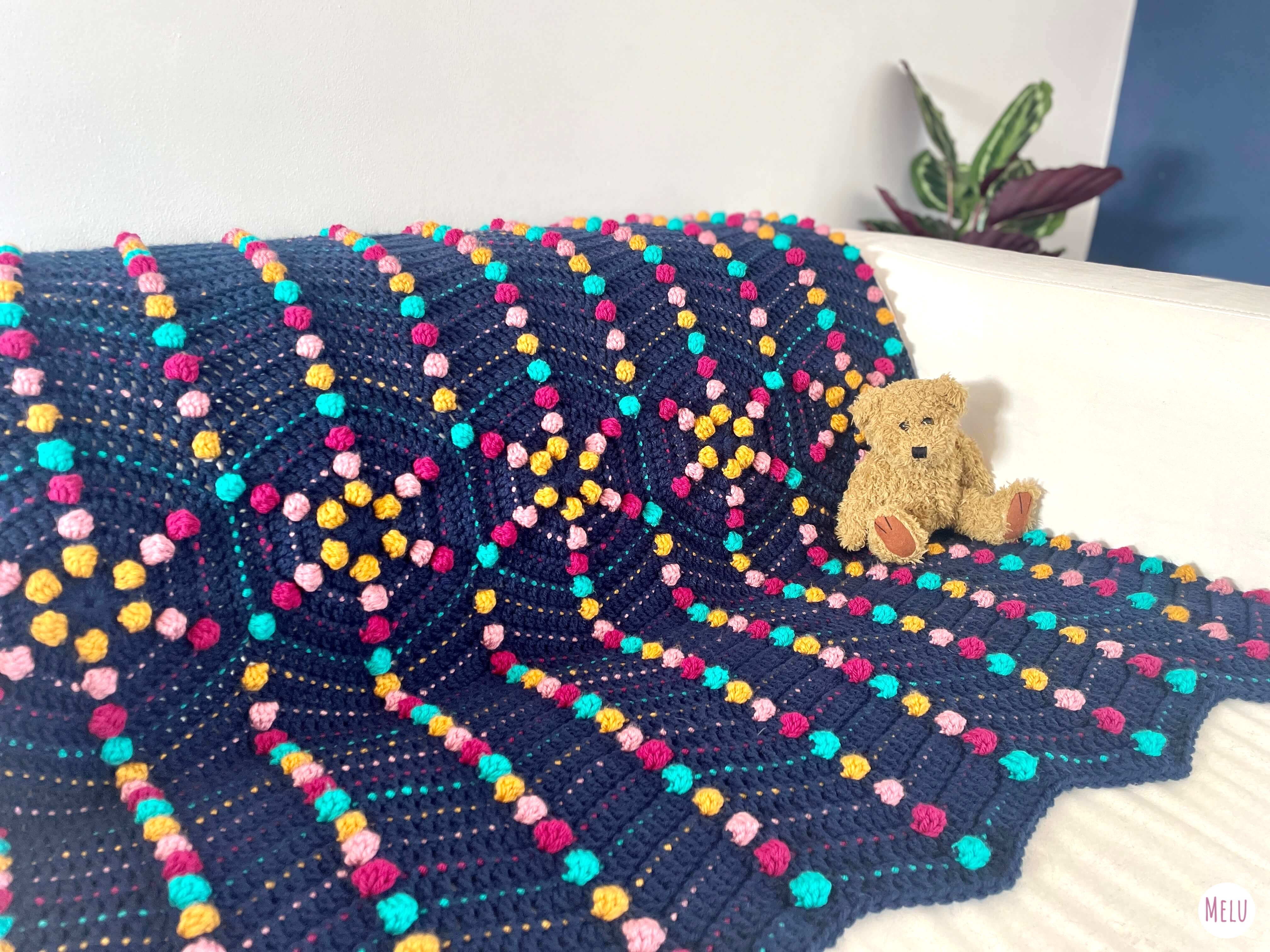 Cozy Hex Blanket by Melu Crochet